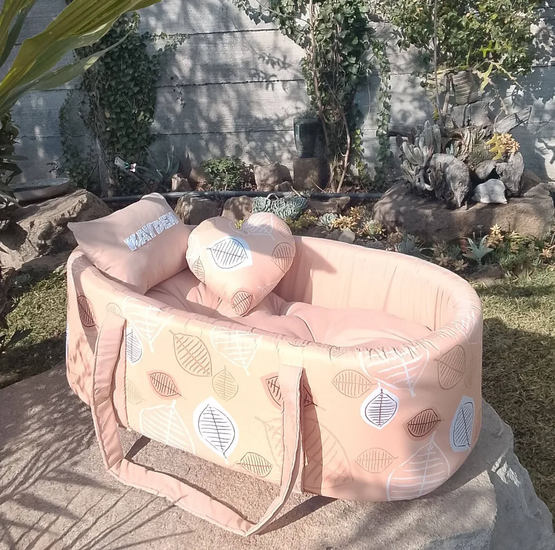 Leaf Pattern Baby Carry Cot