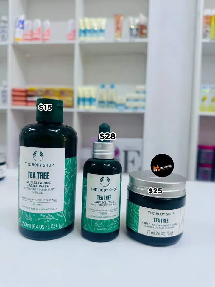 The Body Shop Tea Tree Skin Clearing Facial Wash
