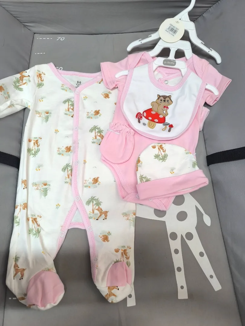 Baby Clothing Set with Animal Prints