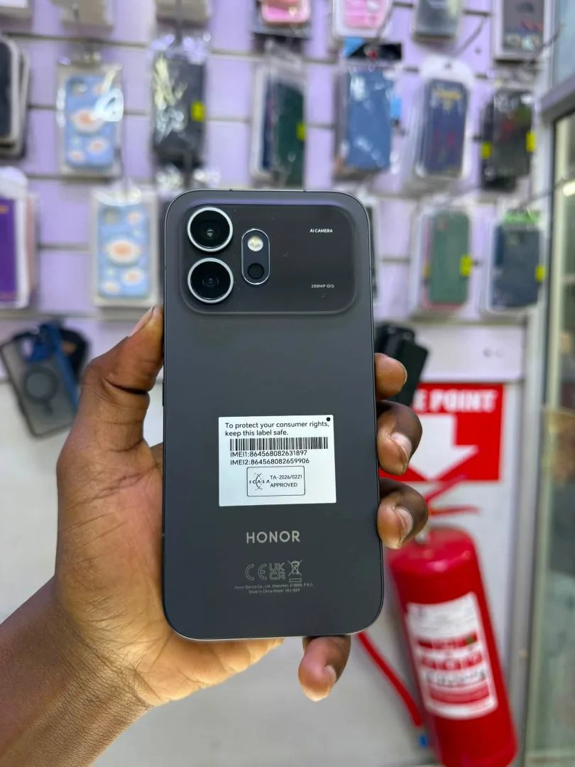 Honor Smartphone with Dual Camera