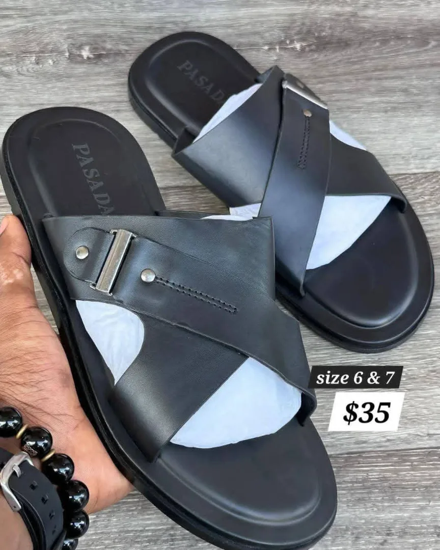 Pasada Black Leather Sandals