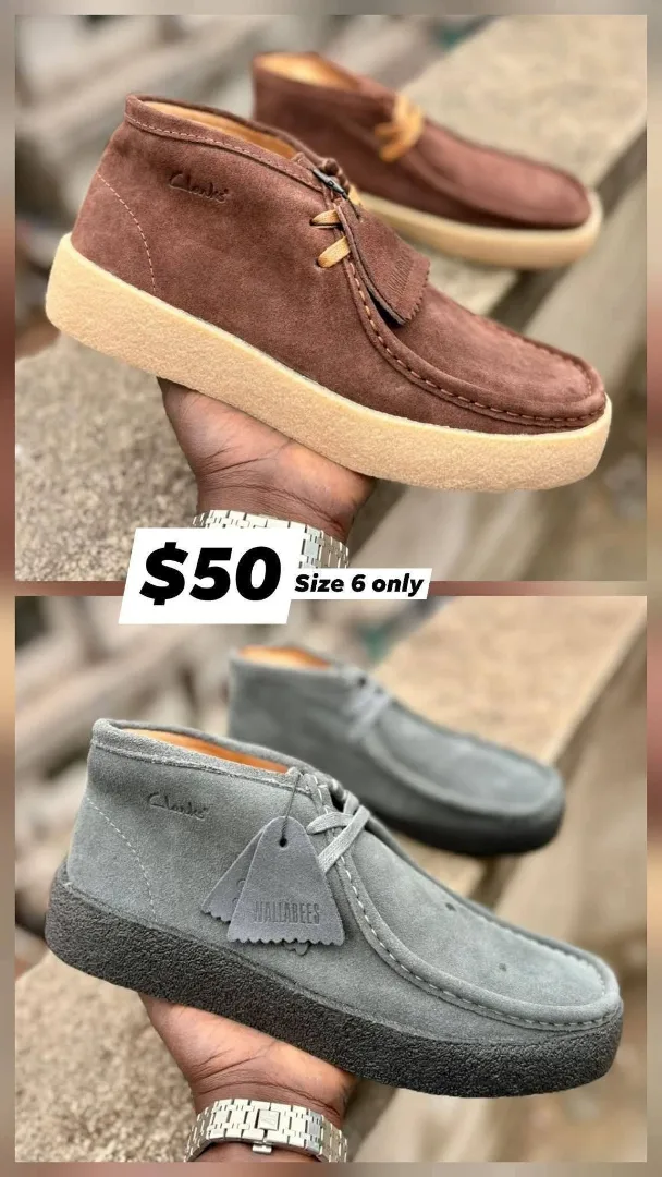 Clarks Suede Desert Boots Size 6