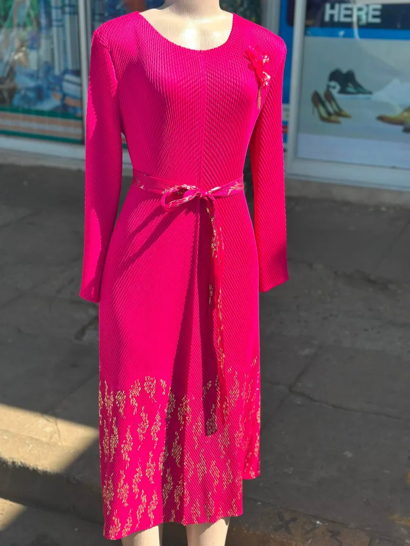 Elegant Pink Long Sleeve Dress