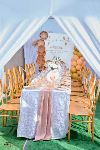 Elegant Wedding Table Setup
